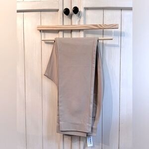 Old Navy High-Rise Pixie Skinny Pants SZ 10 Color: Khaki Brand New w/tags